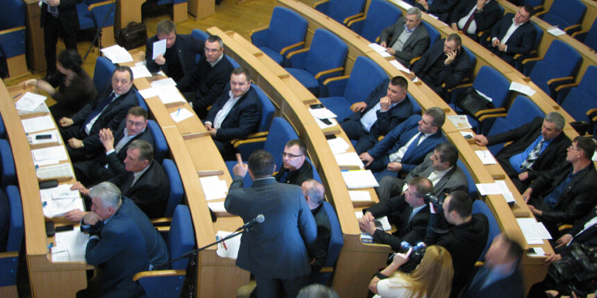 Депутати облради відкриті до спілкування з вінничанами у соціальних мережах