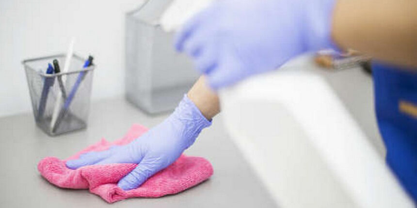 В обласні лікарні Вінниччини доставили 200 літрів Domestos