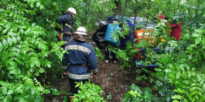 На Вінниччині рятувальники ліквідували наслідки ДТП