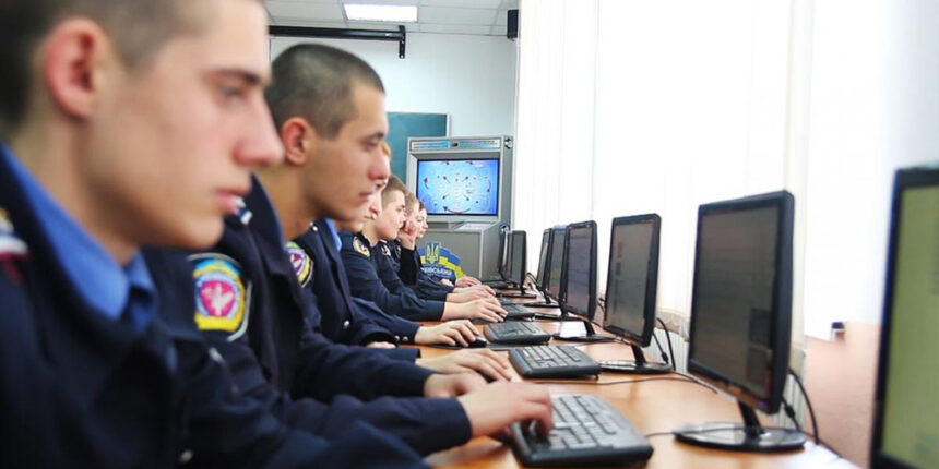 Кіберполіція викрила мережу шахраїв - обшуки проводили й на Вінниччині