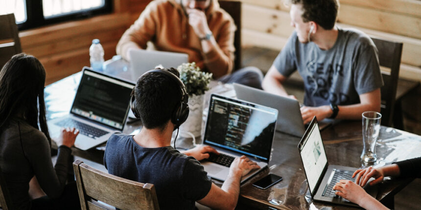 За кількістю зареєстрованих ІТ-ФОПів Вінницька область випередила Миколаївську