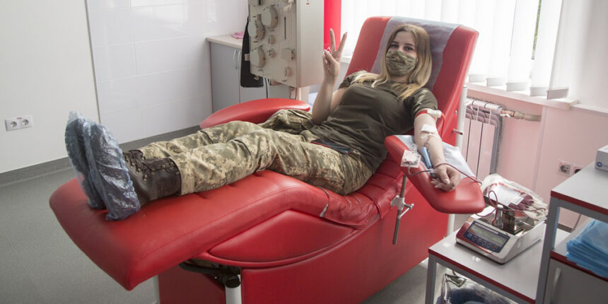 Військовослужбовці Вінницького гарнізону поповнили місцевий банк крові