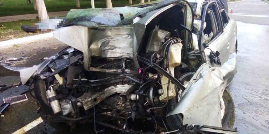 У Ладижині поліція розслідує обставини ДТП, у якому загинуло двоє людей