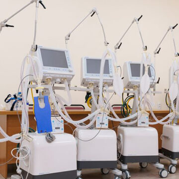 Вінницька лікарня отримала шість апаратів штучної вентиляції легень