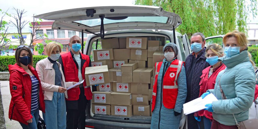 Жмеринчанам передали благодійну допомогу з Данії