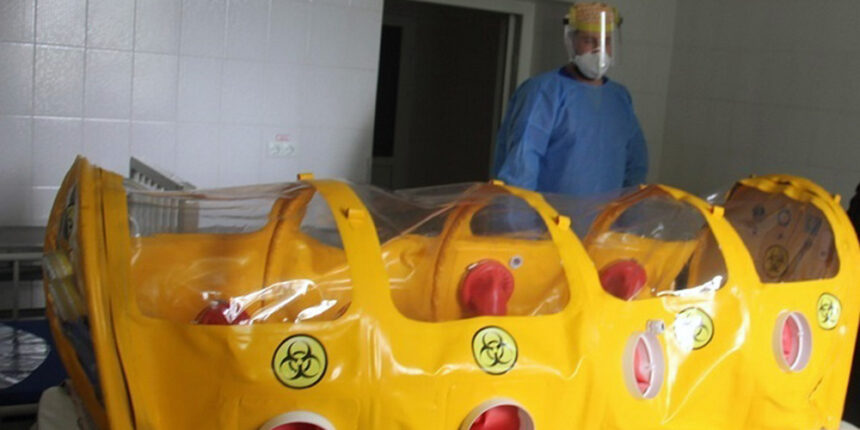 У Калинівській лікарні інфекційних хворих транспортуватимуть у "капсулі"