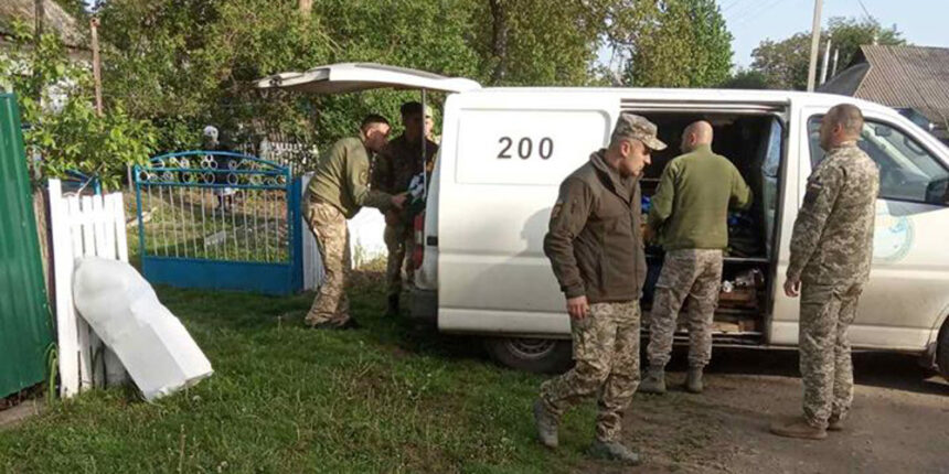 Вбитого снайпером вінничанина привезли додому за день до ротації