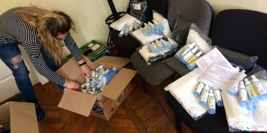 У десяти районах Вінницької області маски та дезінфектори розподілять серед потребуючих