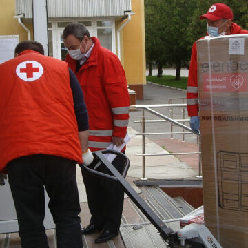Чотири лікарні Вінниччини отримали гуманітарну допомогу