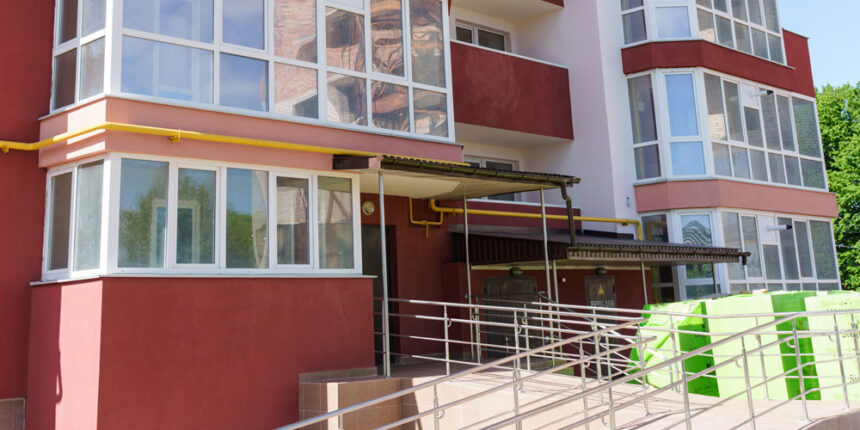 У Вінниці новосели отримали ключі від квартир у новій муніципальній десятиповерхівці