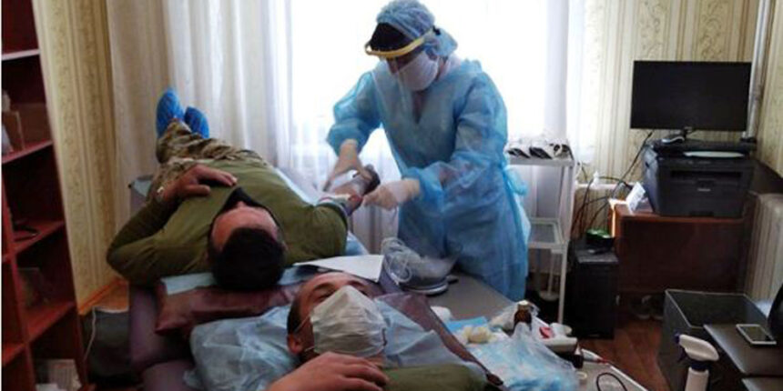 У Хмільнику військові та поліцейські добровільно здавали кров