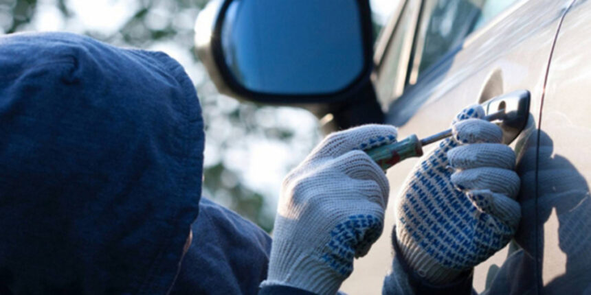 Теплицькі поліцейські повернули місцевому мешканцю викрадений автомобіль