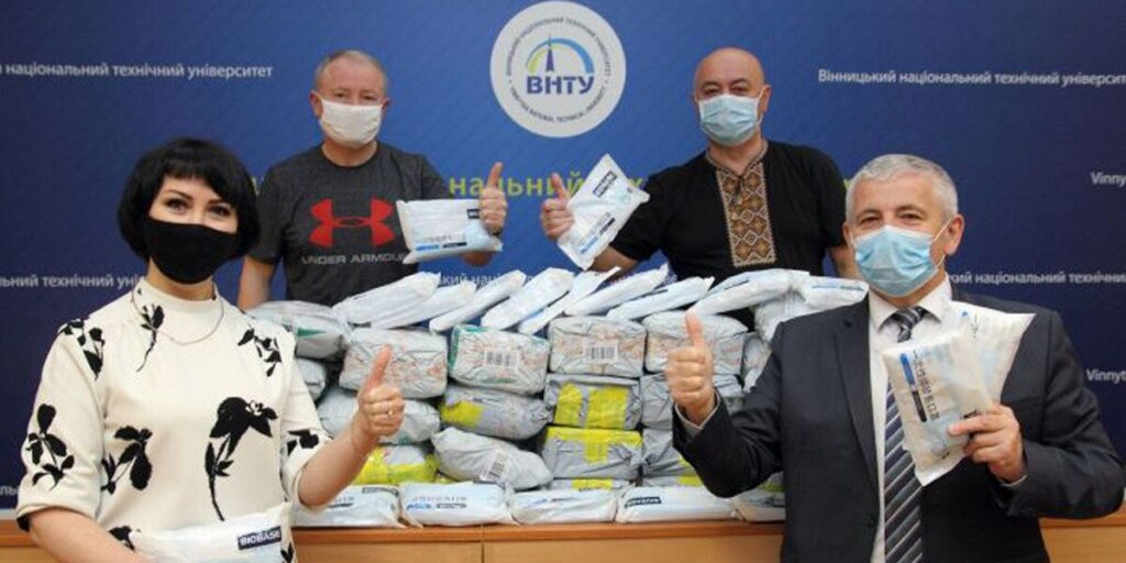 Китайський інститут надіслав вінницькому вишу захисні маски