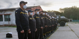 Вінницькі рятувальники вирушили розміновувати територію з зоні ООС