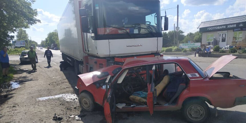 Поліція Вінниччини розслідує обставини ДТП, у якому загинув військовослужбовець