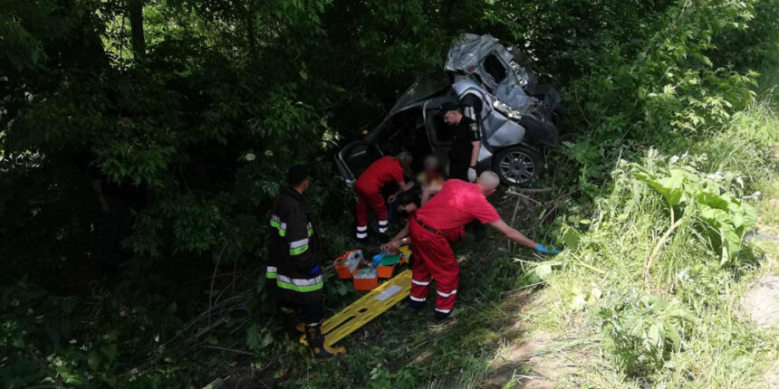 Рятувальники надали допомогу постраждалому при ДТП у Літинському районі