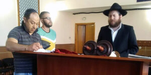 У Вінницькій синагозі вперше за довгі роки не змогли прочитати общинну молитву