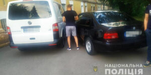 Нетверезий водій з товаришем, у Вінниці вчинили ДТП та бійку з поліцейськими