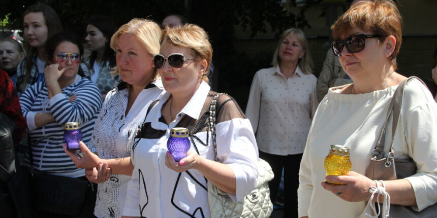 Хто у Вінниці вийшов на протест проти примусової вакцинації