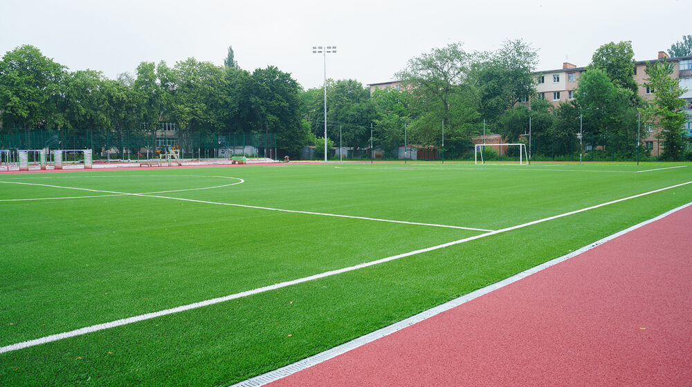 Спортивний комплекс біля школи №33 у Вінниці скоро буде доступний для дітлахів