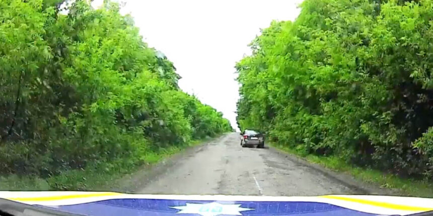 Водій на підпитку вирішив влаштувати гонки і заробив два протоколи