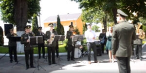 Вінницькі військові приєднались до челенджу “Червона рута”