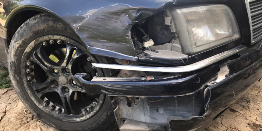 Біля Вороновиці чоловік на Mercedes збив жінку на мопеді та втік з місця ДТП