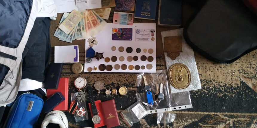 Оперативники затримали вінничанина, який заробляв на життя квартирними крадіжками