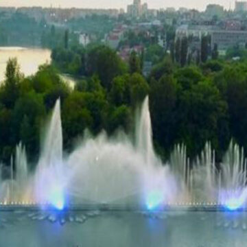 Очистка Південного Бугу та відкриття фонтанів у Вінниці