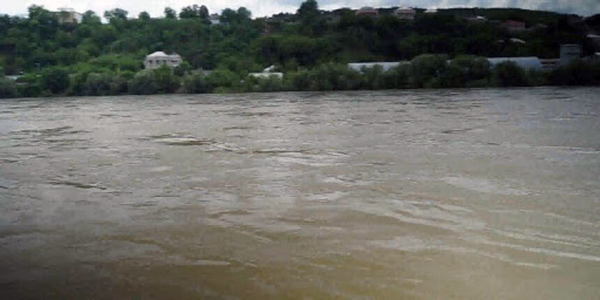 Могилів-Подільський: рівень води у Дністрі росте на 5-7 сантиметрів за годину