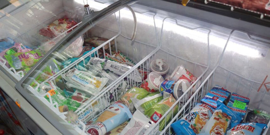 У Вінниці юнаки вкрали морозиво та пригощали ним зустрічних перехожих