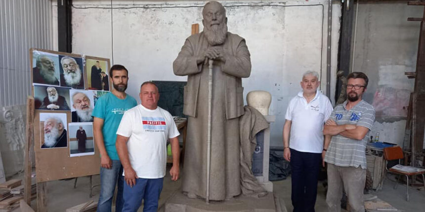 Як і де виготовляють перший в світі Пам'ятник Блаженнішому Патріярху Любомиру Гузару у Вінниці