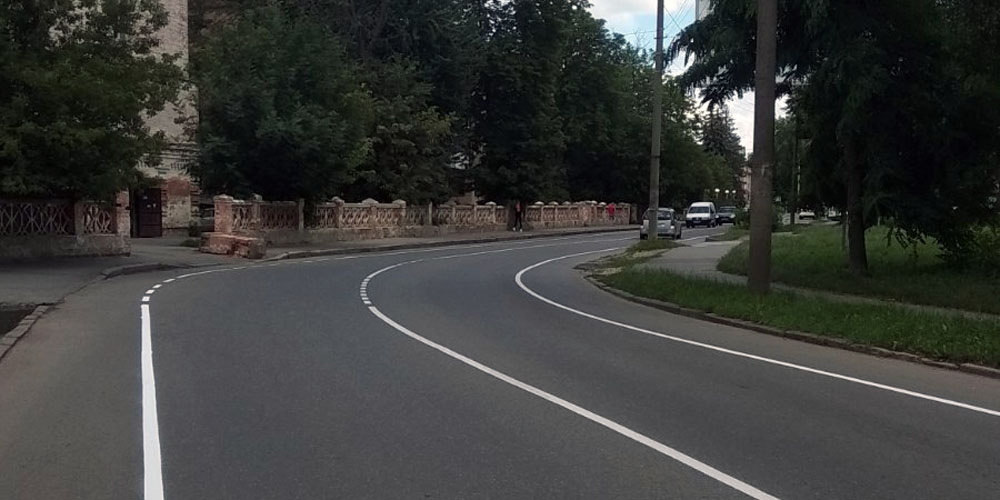 У Вінниці на вул. Стрілецькій облаштовують 2,4 кілометри велосмуги