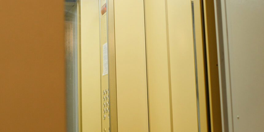 Цього року у Вінниці відремонтували 11 ліфтів