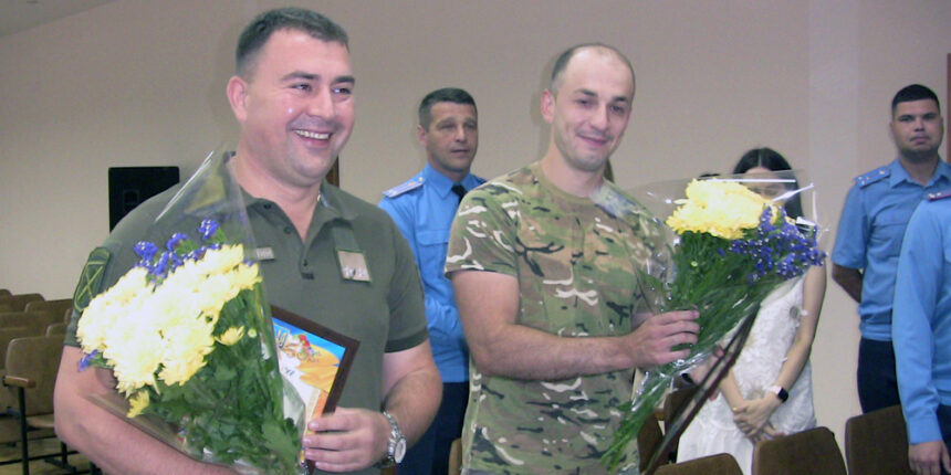 Офіцери податкової міліції Вінниччини повернулися з Донбасу