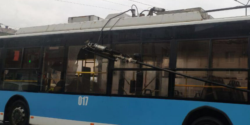 Через погодні умови зранку у Вінниці сталося два ДТП