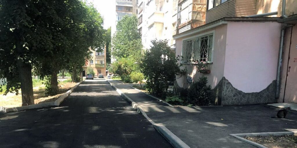 У Вінниці продовжують ремонт прибудинкових територій