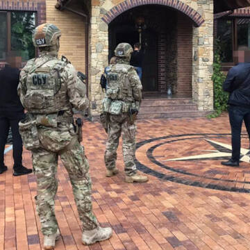 Обшуки у Вінницькій області - СБУ блокувала діяльність фінансової піраміди, організатори якої привласнили понад 250 млн доларів