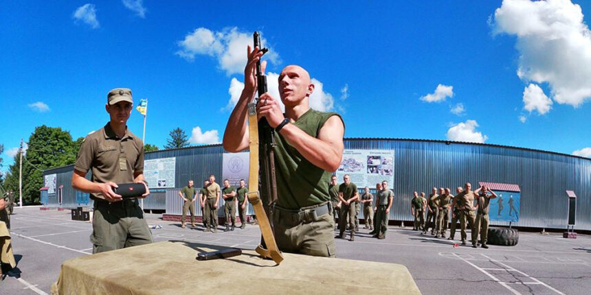 Як пройшли змагання зі спортивної естафети в Калинівському полку