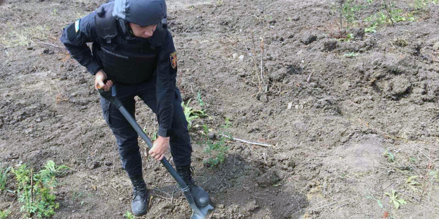 У Могилів-Подільському районі відкопали два снаряди часів Другої світової війни