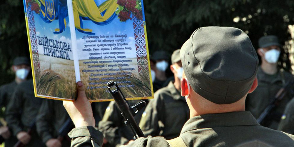 27 новобранців склали військову присягу у 8-му полку ім. Івана Богуна