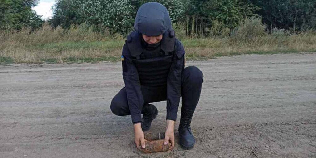 В Іллінецькому районі знищили три боєприпаси часів Другої світової