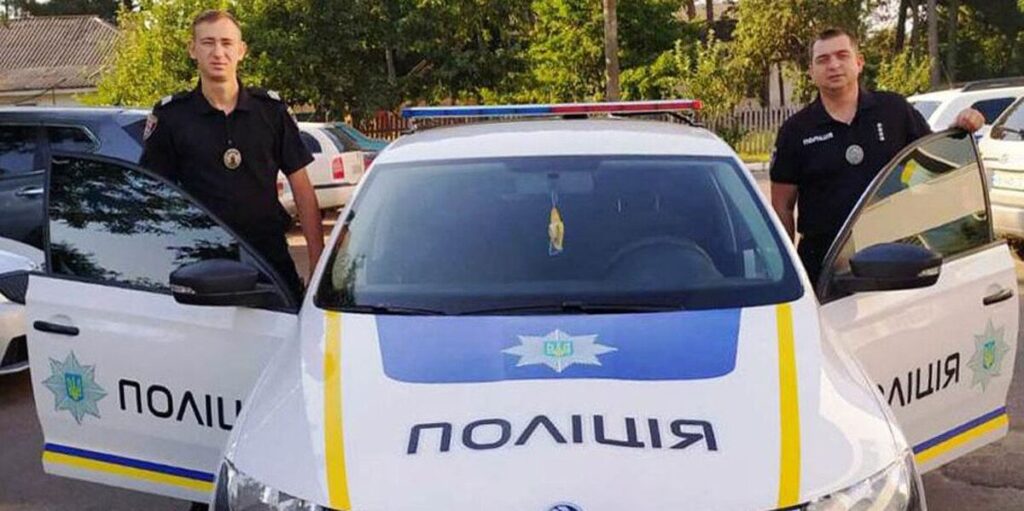 У Гайсині патрульні врятували життя чоловіку, який намагався вчинити самогубство