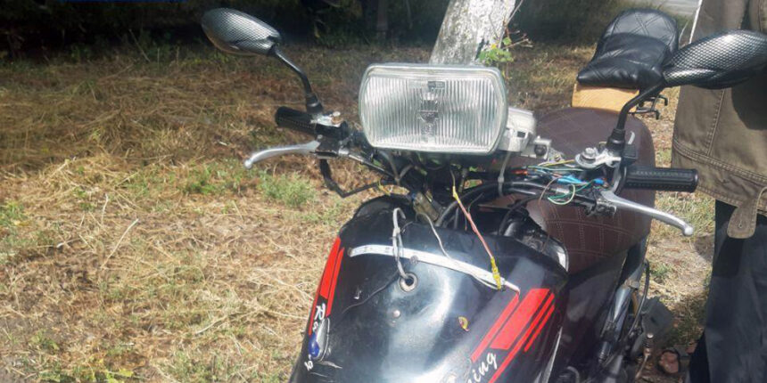 Вінницькі патрульні зупинили мотоциклістів-наркоманів