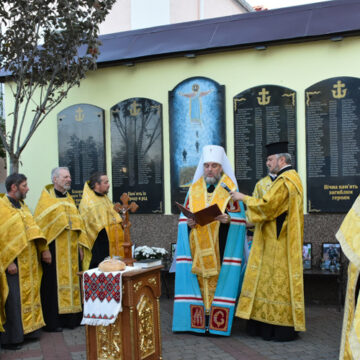 У Вінниці вшанували загиблих героїв війни на сході України