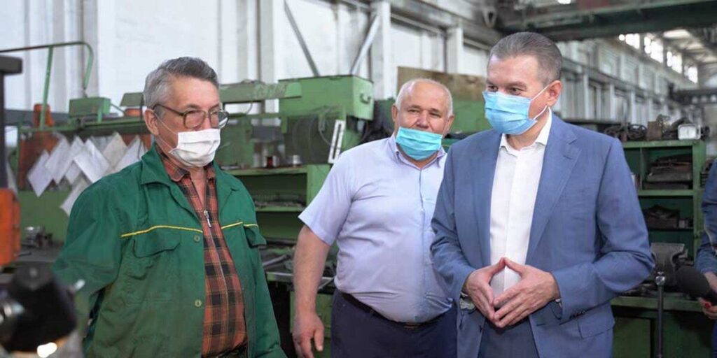 Сергій Моргунов привітав працівників 45-го заводу із Днем машинобудівника
