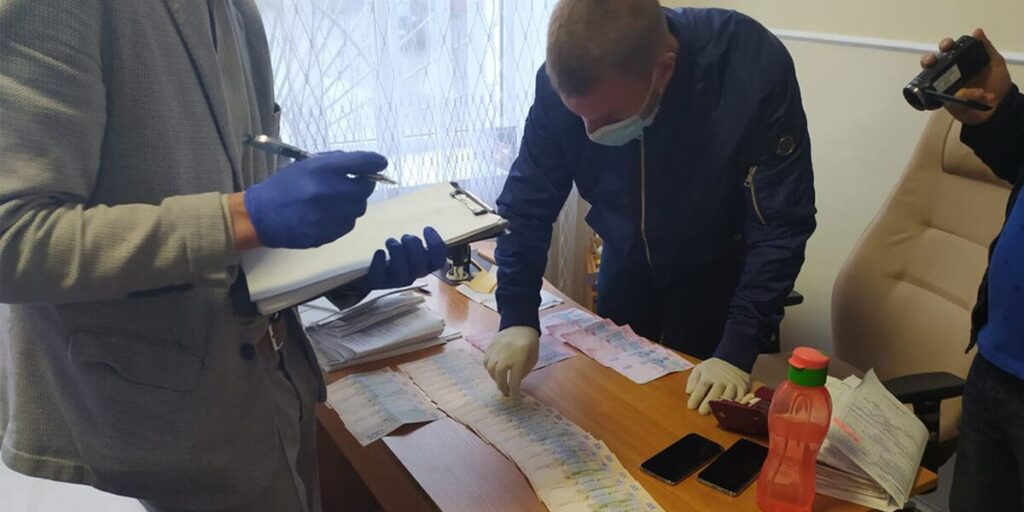 У Вінниці посадовців МСЕК підозрюють у хабарництві