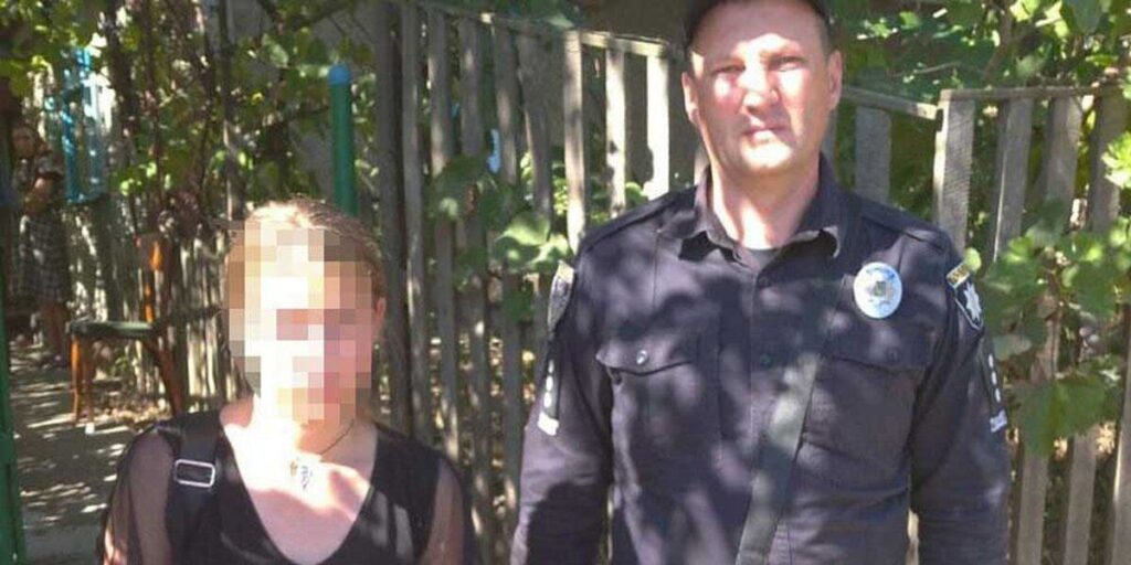 Немирівські поліцейські знайшли на автовокзалі 13-річну дівчину, яка пішла з дому