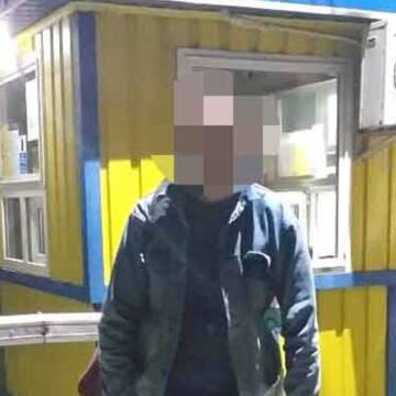 Росіянина, який відбував покарання за скоєні злочини у виправній колонії на Вінниччині, видворили з України
