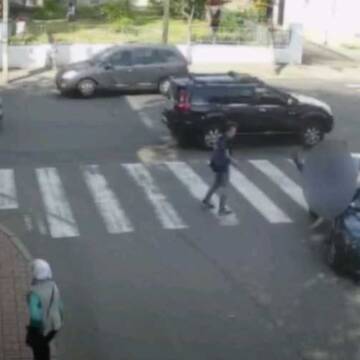 У центрі Вінниці на світлофорі водій «Мазди» збив пішохода